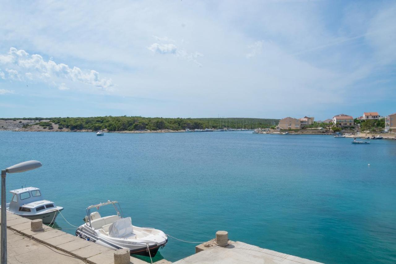 Apartments By The Sea Simuni, Pag - 18386 Kolan Exterior foto